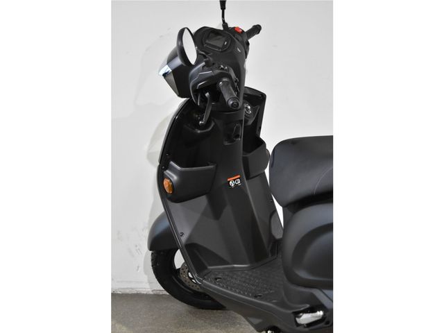 suzuki - address-125