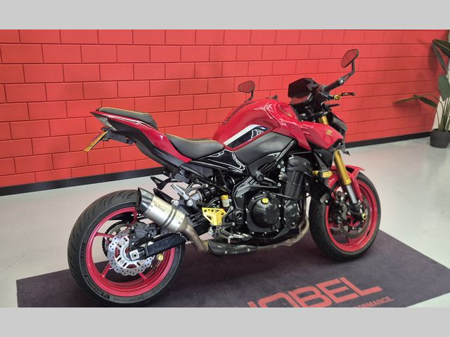 kawasaki - z900