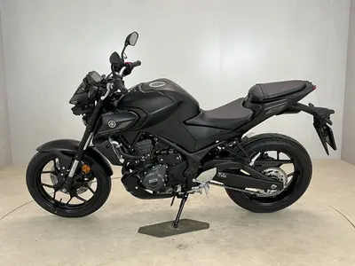 YAMAHA MT 03 – foto 4