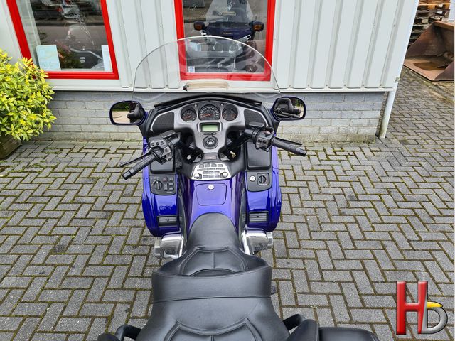 honda - gl-1800-goldwing