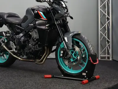 YAMAHA MT 09 – foto 4