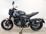 TRIUMPH TRIDENT 660