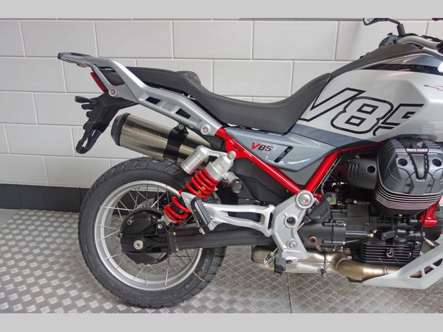 moto-guzzi - v-85-tt