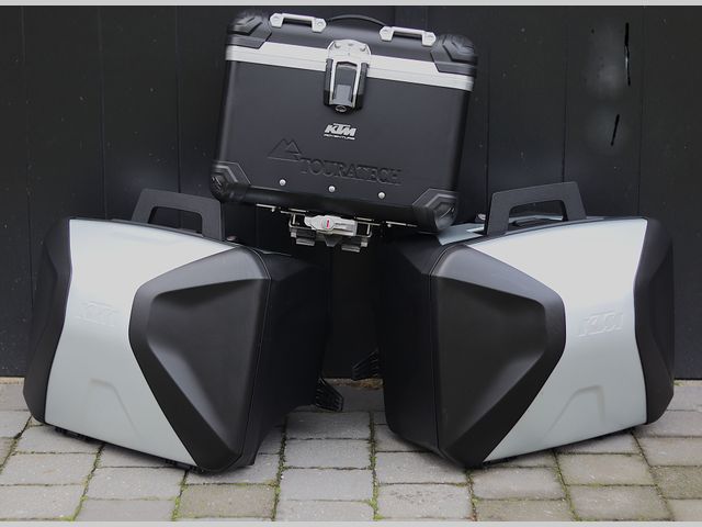 ktm - 1290-super-adventure-s