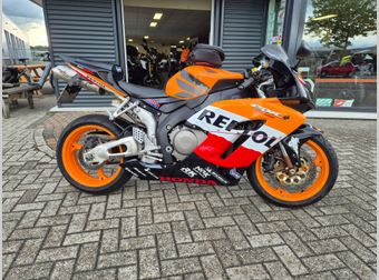 Honda CBR 1000 RR Fireblade 2005 occasion