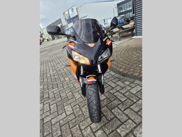 honda - cbr-1000-rr-fireblade