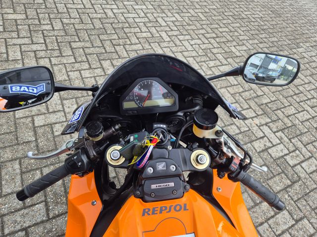 honda - cbr-1000-rr-fireblade