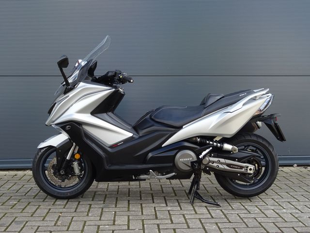 kymco - ak-550