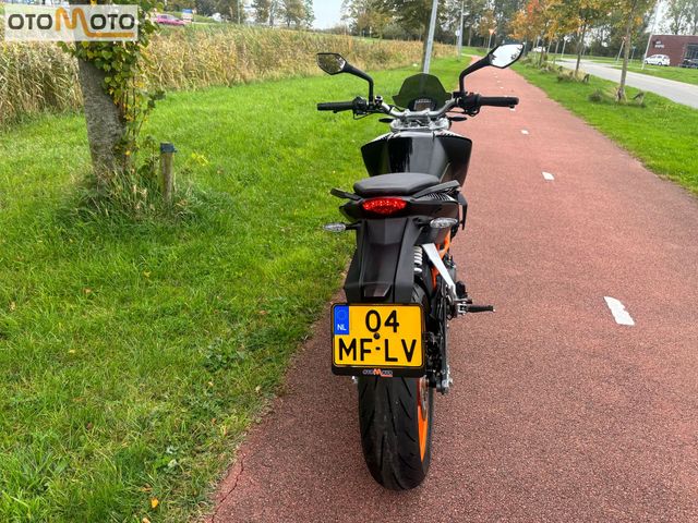 ktm - 390-duke