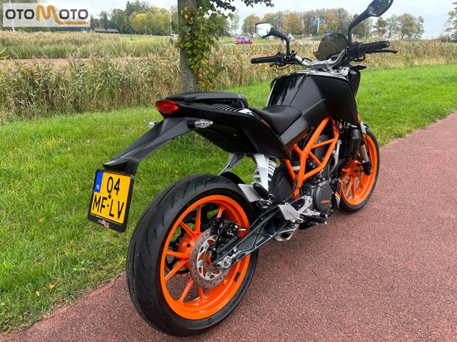 ktm - 390-duke