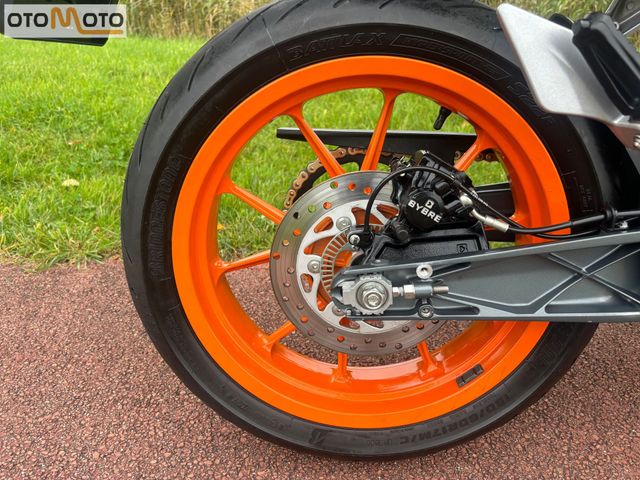 ktm - 390-duke