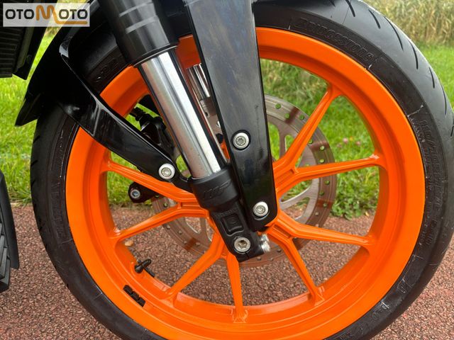 ktm - 390-duke