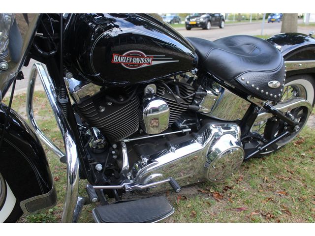 harley-davidson - heritage-softail-classic-flstc