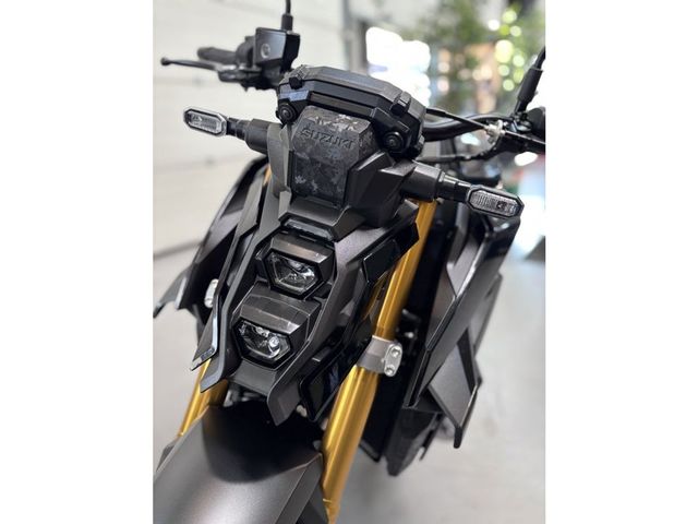 suzuki - gsx-s-1000