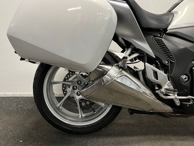 honda - vfr-1200-f-c-abs
