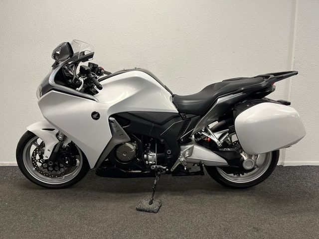 honda - vfr-1200-f-c-abs