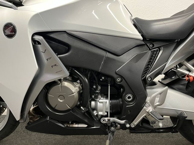 honda - vfr-1200-f-c-abs