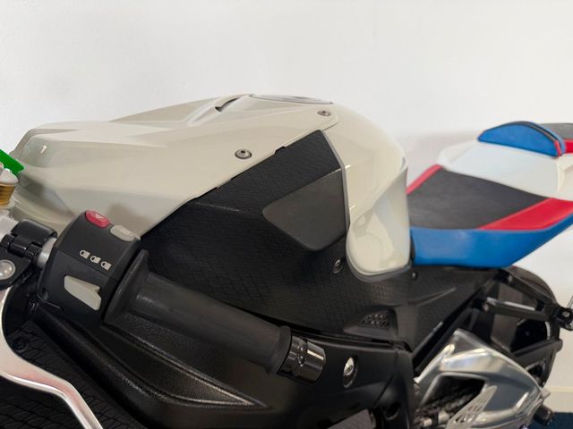 bmw - s-1000-rr-carbon-edition