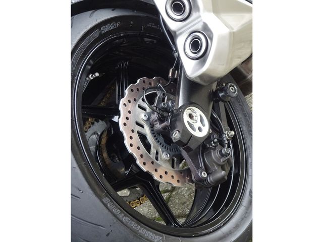 kawasaki - z1000-abs