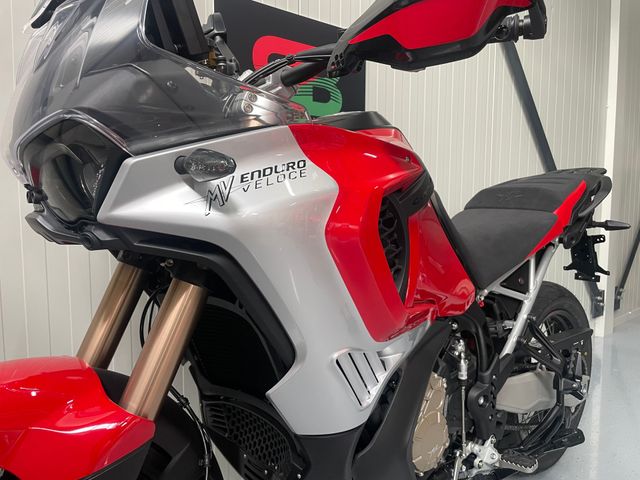 mv-agusta - enduro-veloce