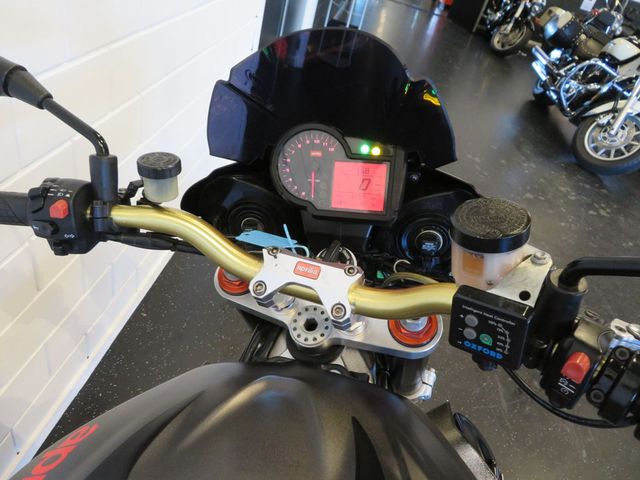 aprilia - tuono-1000-r