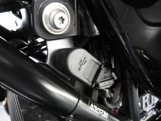 bmw - r-12-nine-t
