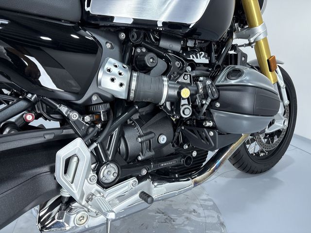 bmw - r-12-nine-t