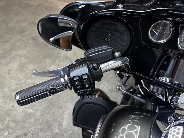 harley-davidson - tri-glide-ultra-114