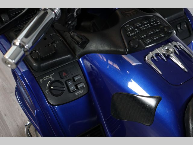 honda - gl-1800-goldwing-abs