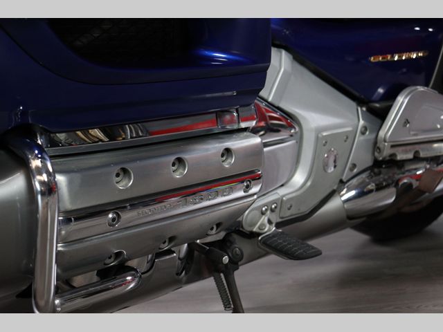 honda - gl-1800-goldwing-abs