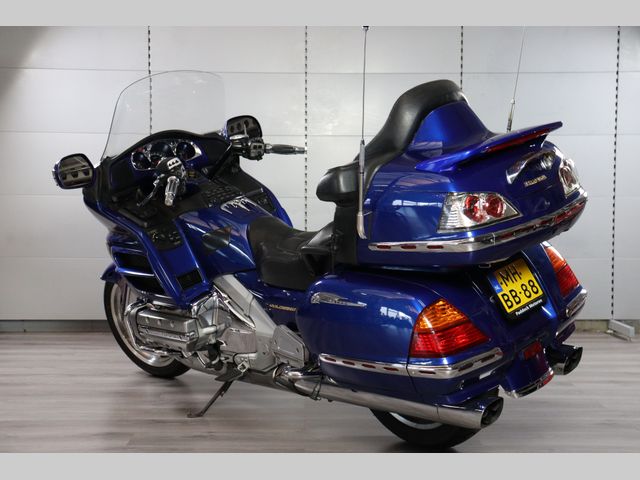honda - gl-1800-goldwing-abs