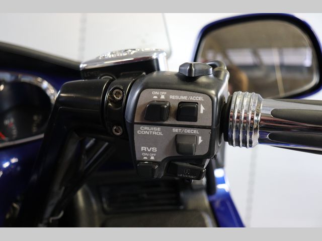 honda - gl-1800-goldwing-abs