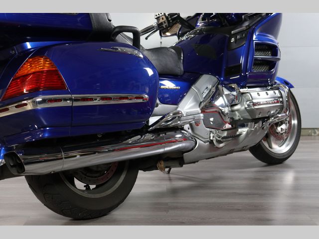 honda - gl-1800-goldwing-abs
