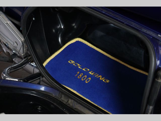 honda - gl-1800-goldwing-abs