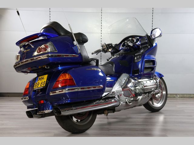 honda - gl-1800-goldwing-abs