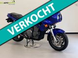 TRIUMPH SPRINT 900