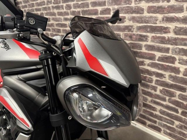 triumph - street-triple-r