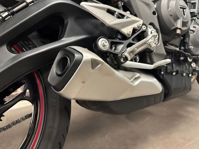 triumph - street-triple-r