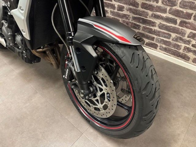 triumph - street-triple-r