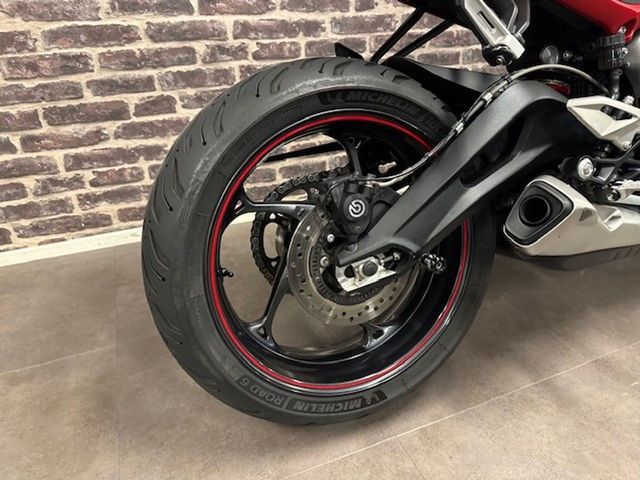 triumph - street-triple-r