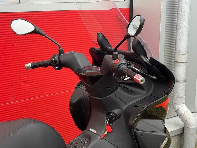 aprilia - sr-max-300-ie