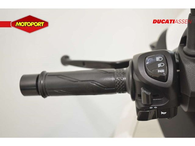 yamaha - tricity-300