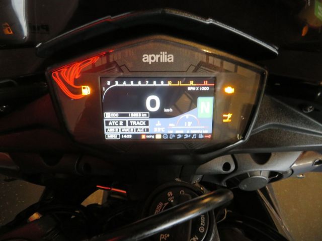 aprilia - tuono-v4-r-aprc