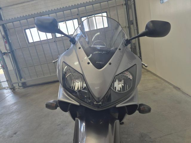 honda - cbr-600-f-injectie