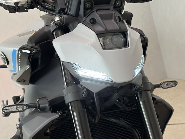 yamaha - mt-09-y-amt
