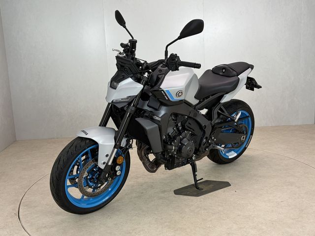 yamaha - mt-09-y-amt