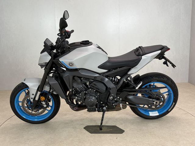 yamaha - mt-09-y-amt