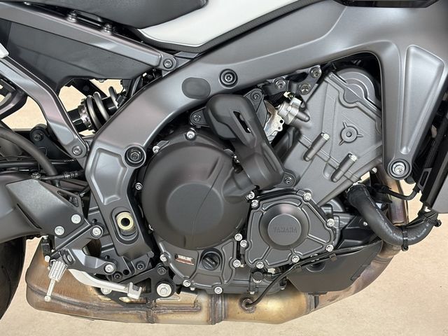 yamaha - mt-09-y-amt