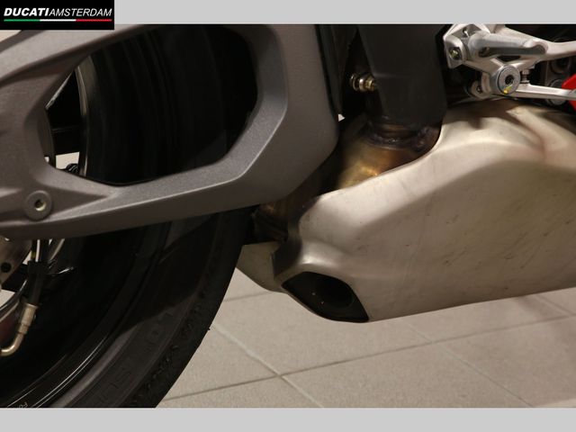 ducati - panigale-v4-s