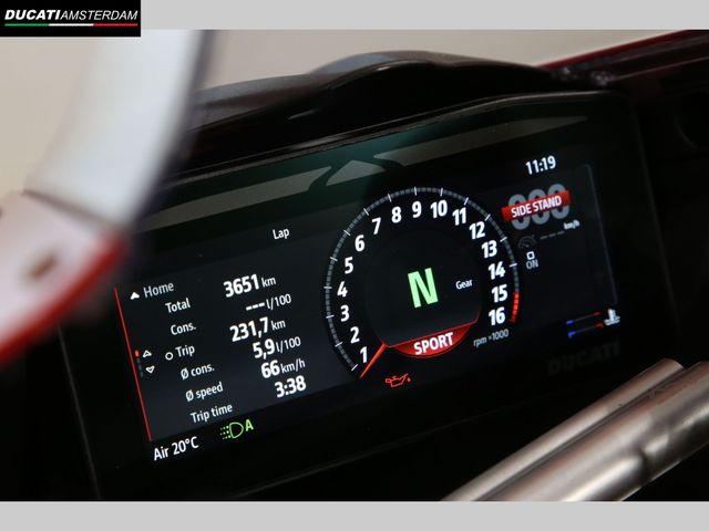 ducati - panigale-v4-s